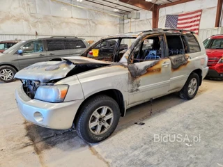TOYOTA HIGHLANDER BASE