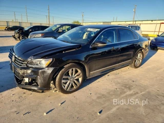 VOLKSWAGEN PASSAT SE
