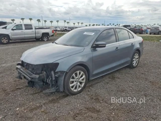 VOLKSWAGEN JETTA SE