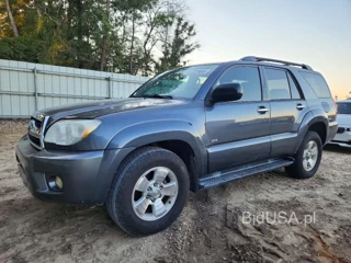 TOYOTA 4RUNNER SR5