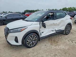 NISSAN KICKS SR
