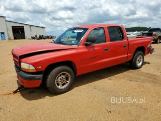 DODGE DAKOTA QUAD