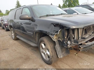CHEVROLET CHEVROLET SUBURBAN LT