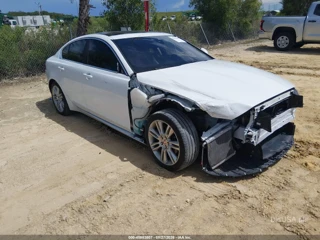 JAGUAR JAGUAR XE 25T PREMIUM