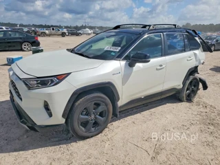 TOYOTA RAV4 XSE