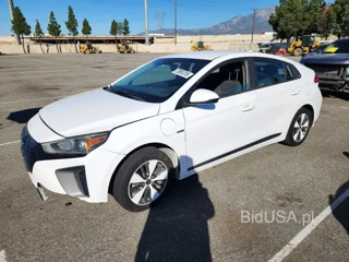 HYUNDAI IONIQ PLUG-IN HYBRID BASE