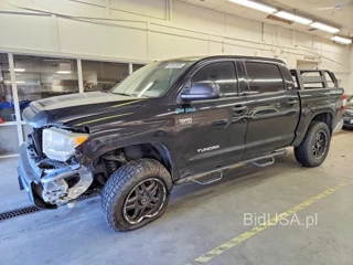 TOYOTA TUNDRA SR5
