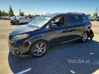 TOYOTA SIENNA SPORT