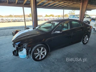 VOLVO S60 PREMIER