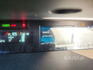 TOYOTA PRIUS V THREE