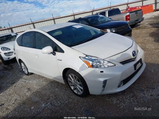 TOYOTA TOYOTA PRIUS V FIVE