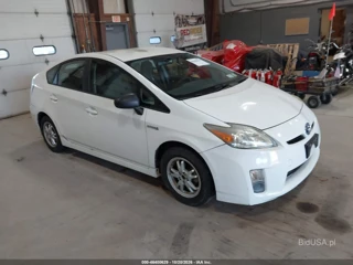 TOYOTA TOYOTA PRIUS TWO