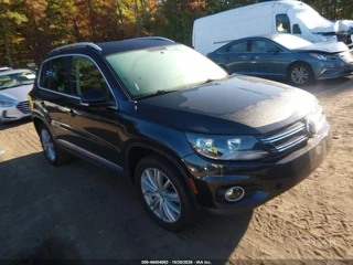 VOLKSWAGEN VOLKSWAGEN TIGUAN SE