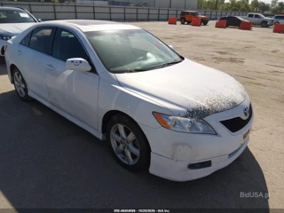 TOYOTA TOYOTA CAMRY SE