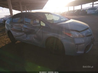 TOYOTA TOYOTA PRIUS THREE
