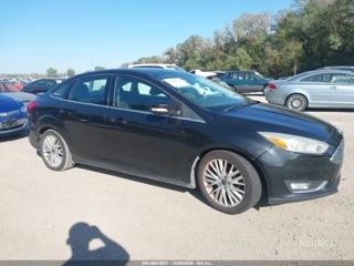 FORD FORD FOCUS TITANIUM