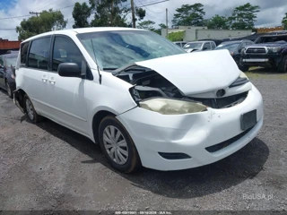 TOYOTA TOYOTA SIENNA LE