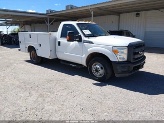 FORD FORD F-350 CHASSIS XL