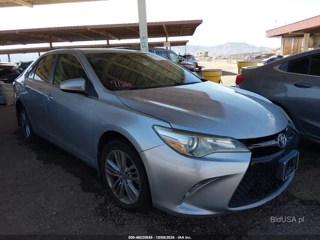 TOYOTA TOYOTA CAMRY SE