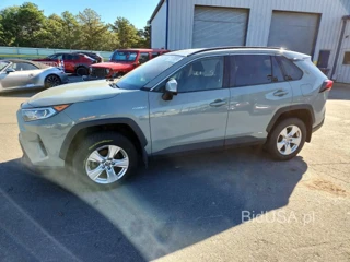 TOYOTA RAV4 HYBRID XLE