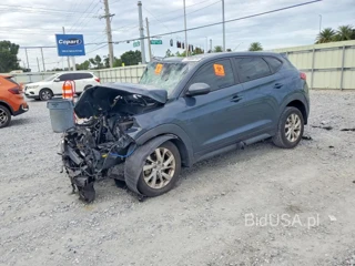 HYUNDAI TUCSON SE
