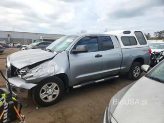 TOYOTA TUNDRA SR5