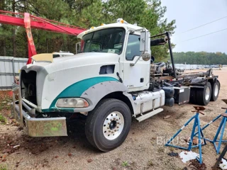 MACK GU713