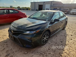 TOYOTA CAMRY SE