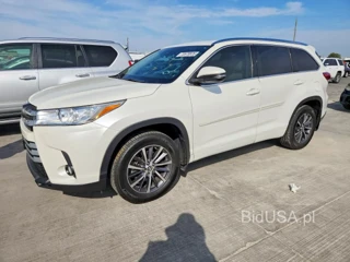 TOYOTA HIGHLANDER XLE