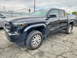 TOYOTA TACOMA SR5