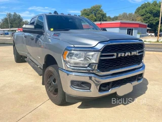 RAM 3500 TRADESMAN