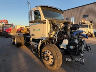 PETERBILT 579