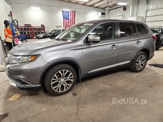 MITSUBISHI OUTLANDER SE