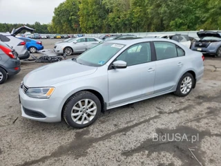VOLKSWAGEN JETTA SE
