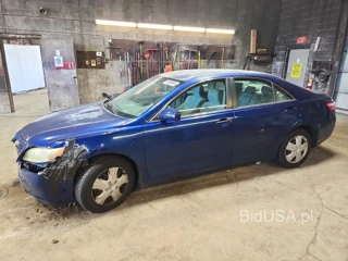 TOYOTA CAMRY BASE
