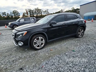 MERCEDES-BENZ GLA 250 4MATIC