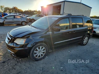 CHRYSLER TOWN & COUNTRY TOURING