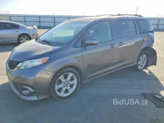 TOYOTA SIENNA SPORT