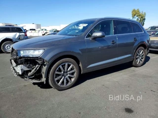 AUDI Q7 PREMIUM PLUS