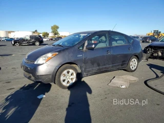 TOYOTA PRIUS BASE