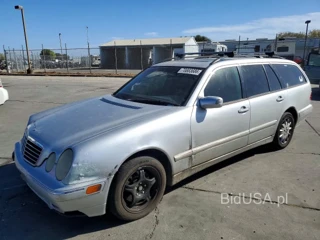 MERCEDES-BENZ E 320