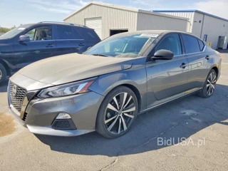 NISSAN ALTIMA SR