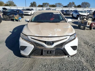 TOYOTA CAMRY XSE