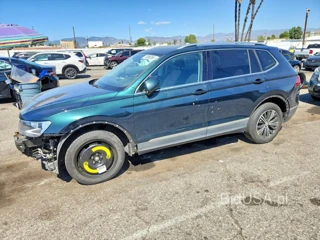 VOLKSWAGEN TIGUAN SE