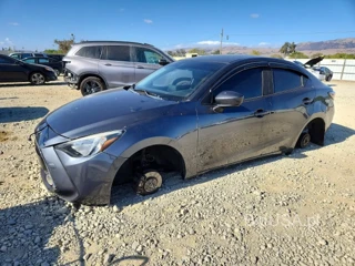 TOYOTA YARIS IA BASE
