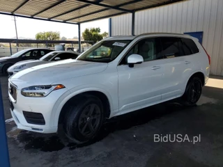VOLVO XC90 T5 MOMENTUM