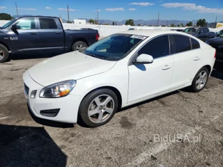 VOLVO S60 T5