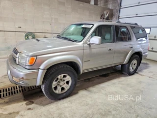 TOYOTA 4RUNNER SR5