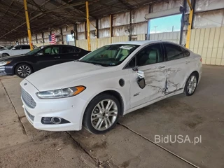 FORD FUSION TITANIUM PHEV