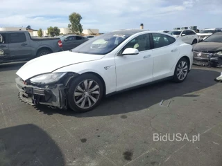 TESLA MODEL S 85D